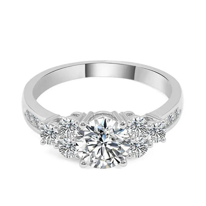 Upea Sormus päivittäiseen käyttöön