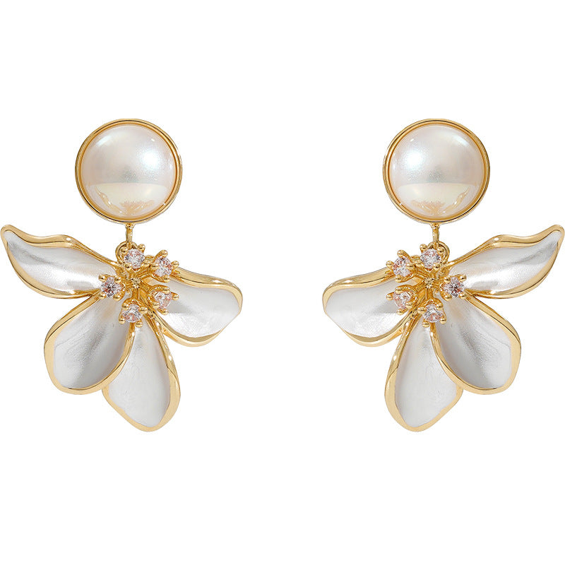 Elegantti Helmi Korvarengas jokaiseen tilaisuuteen