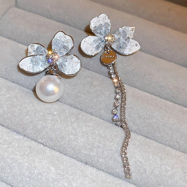 Kaunis Korvarengas ainutlaatuisella tyylillä