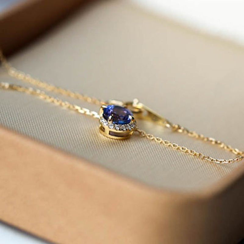 Käsintehty vintage Kaulakoru