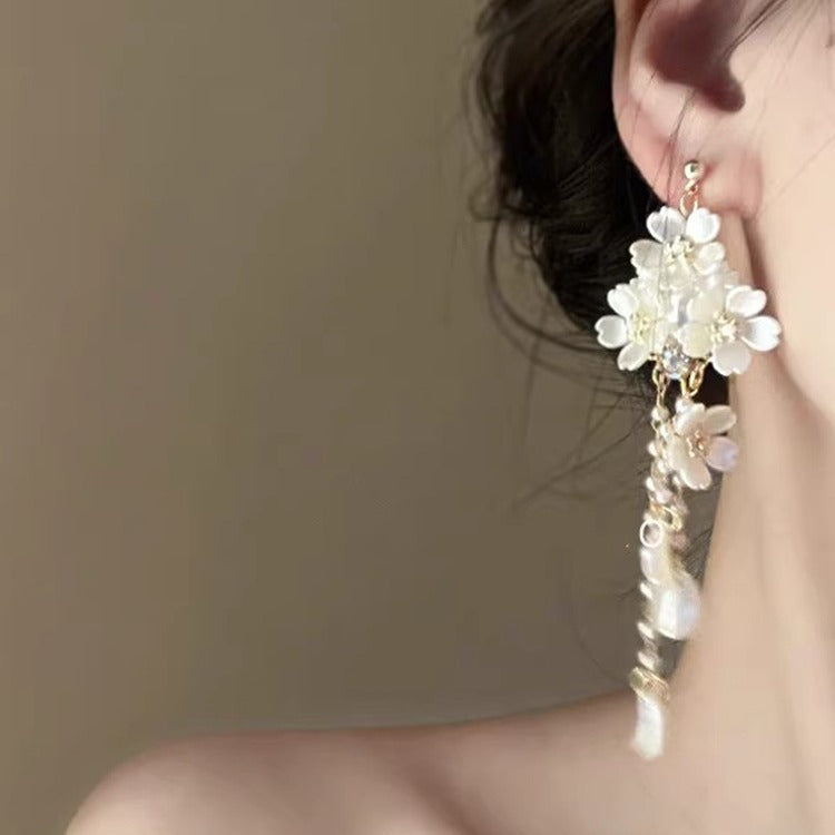 Elegantti Helmi Korvarengas jokaiseen tilaisuuteen