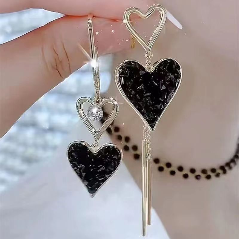 Elegantti Korvarengas jokaiseen tilaisuuteen