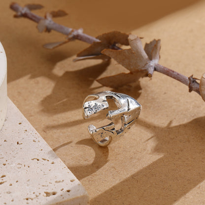 Klassinen Rannekoru ajattomalla viehätyksellä