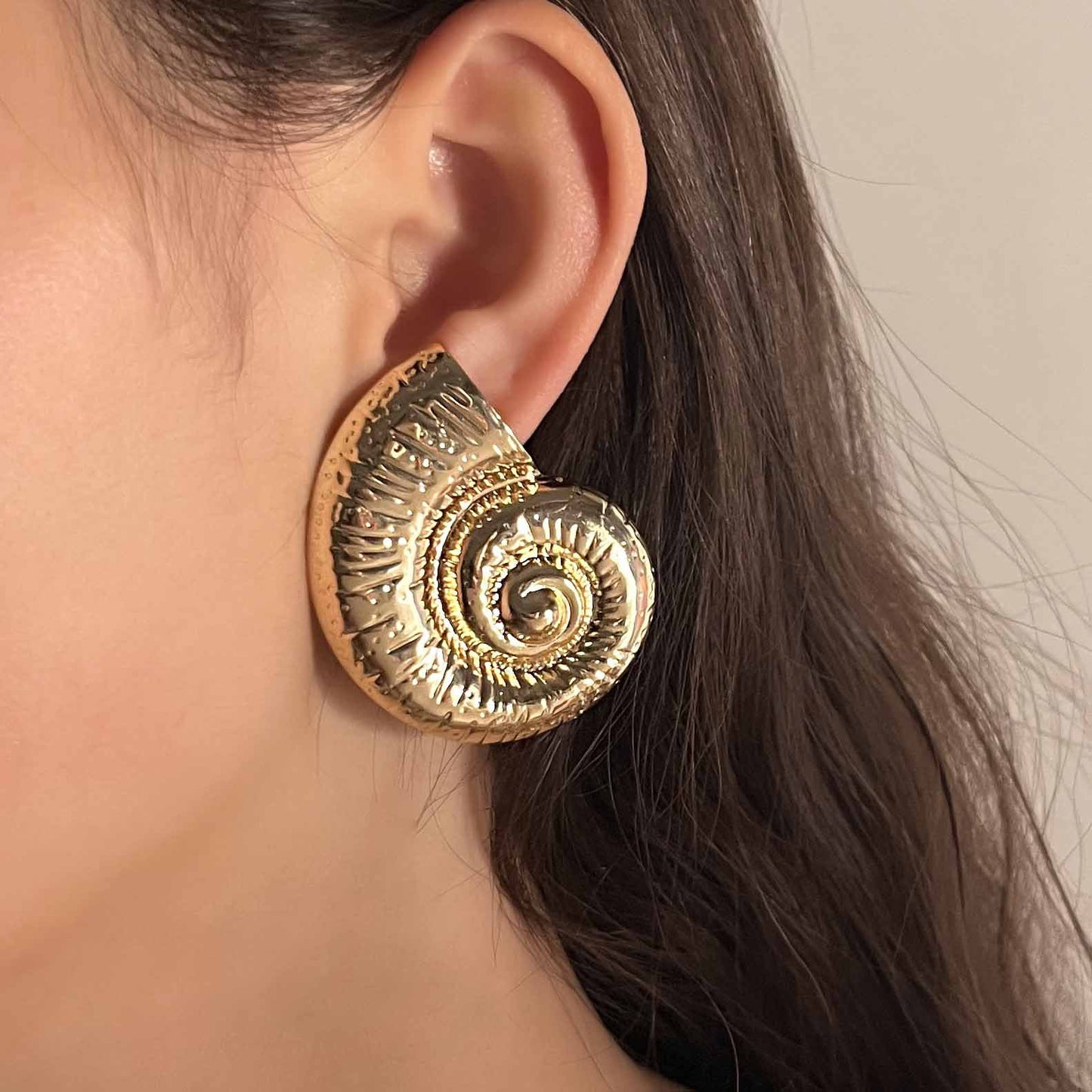 Käsintehty vintage Korvarengas