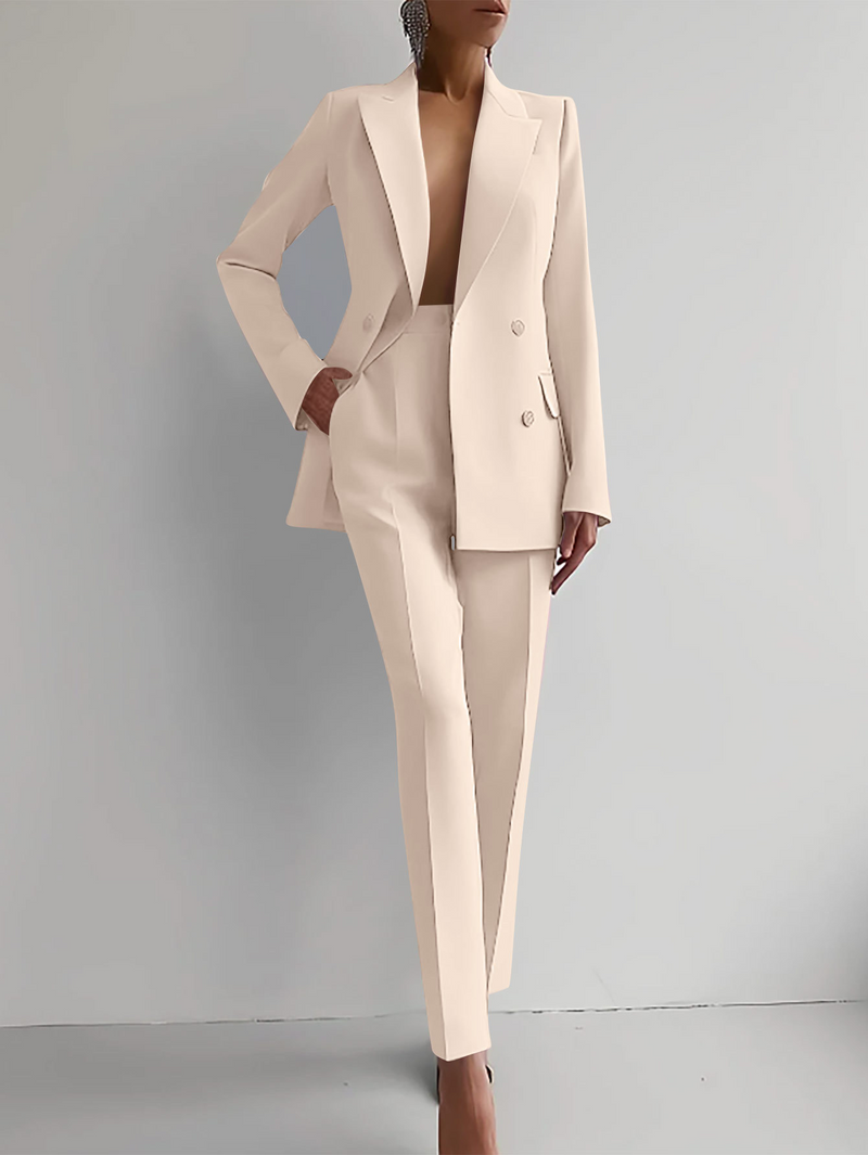Effortlessly Elegant Garment with a Timeless Design