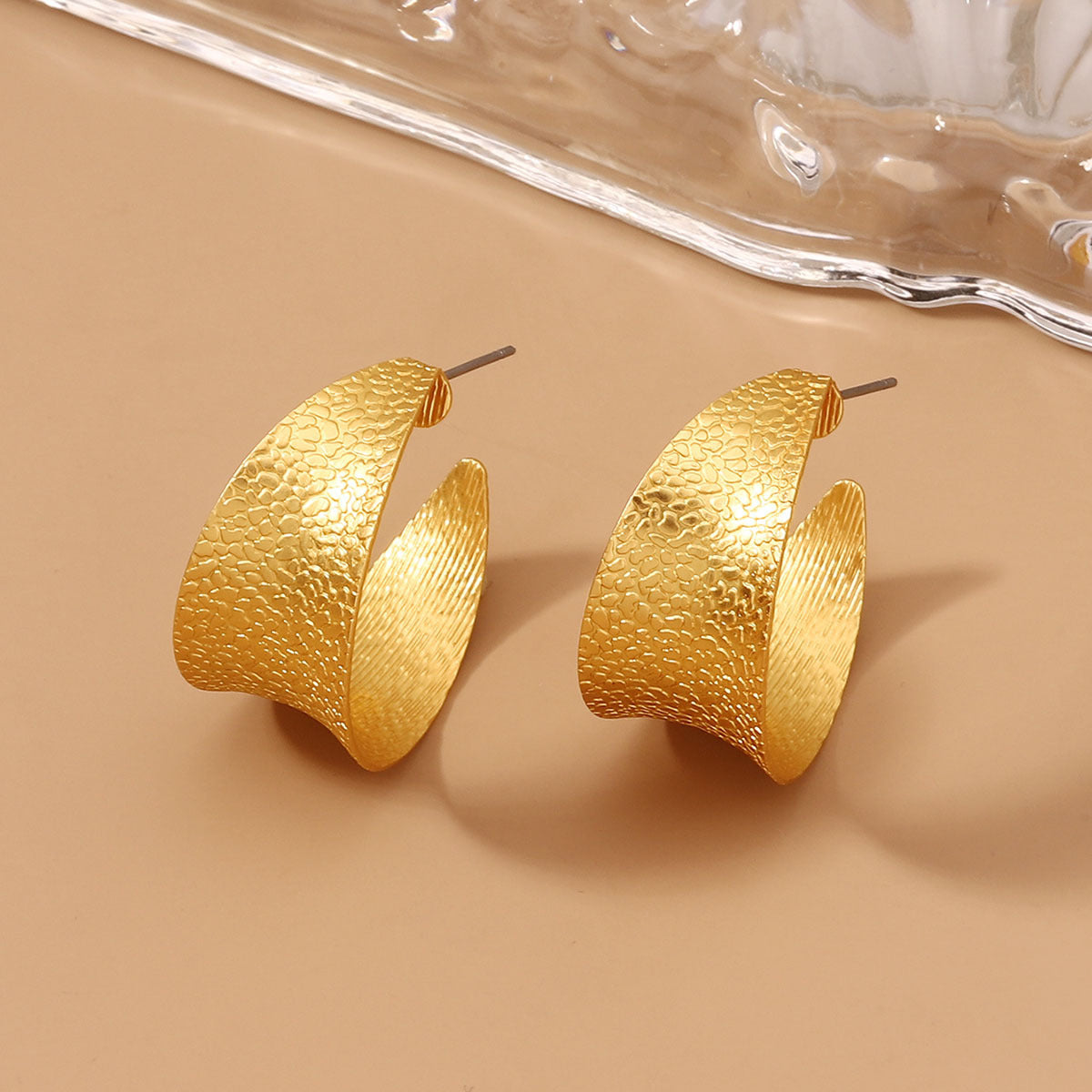 Käsintehty vintage Korvarengas