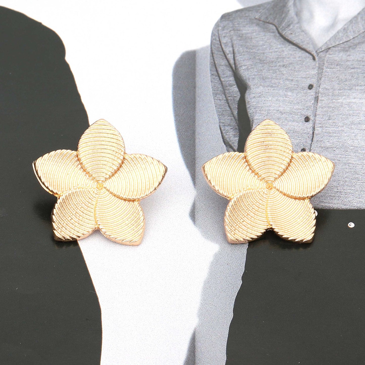 Elegantti Korvarengas jokaiseen tilaisuuteen