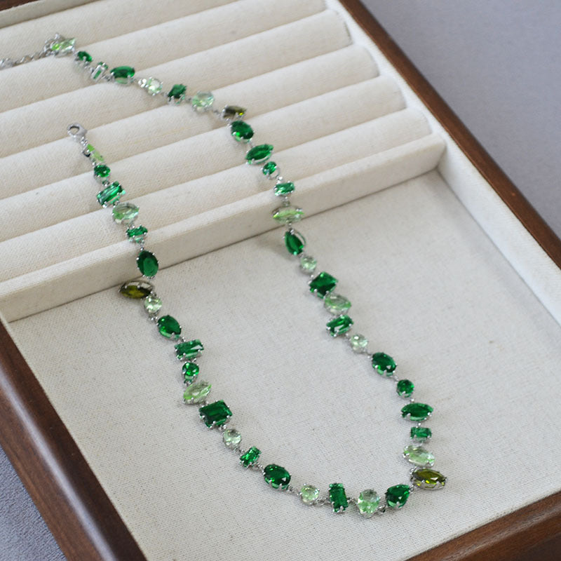 Upea Hopea Kaulakoru päivittäiseen käyttöön