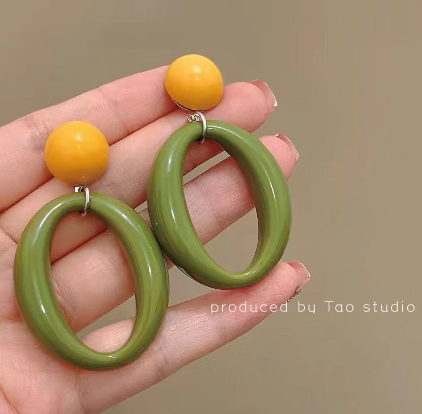 Hurmaava Korvarengas jokaiseen tilaisuuteen