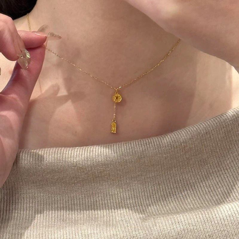 Kaunis Kulta Kaulakoru ainutlaatuisella tyylillä