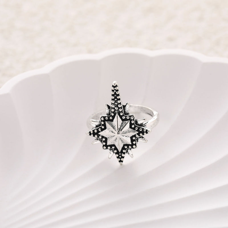 Hurmaava Sormus jokaiseen tilaisuuteen