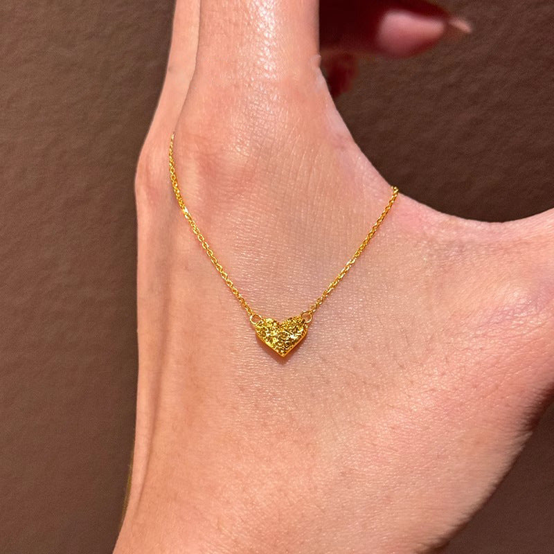 Hurmaava Kaulakoru jokaiseen tilaisuuteen