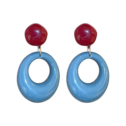 Klassinen Korvarengas ajattomalla viehätyksellä