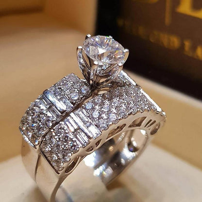 Elegantti Koru jokaiseen tilaisuuteen