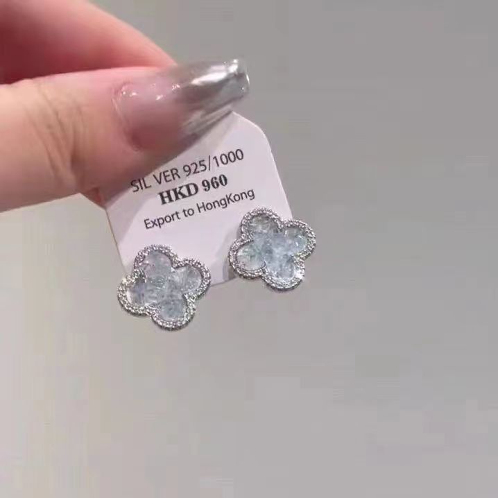 Elegantti Korvarengas jokaiseen tilaisuuteen