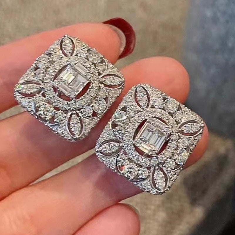 Elegantti Koru jokaiseen tilaisuuteen