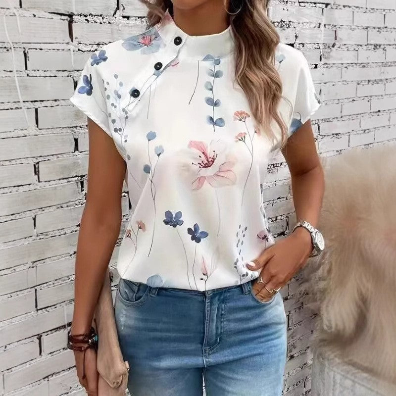 Well Tailored Blouse with a Graceful Silhouette