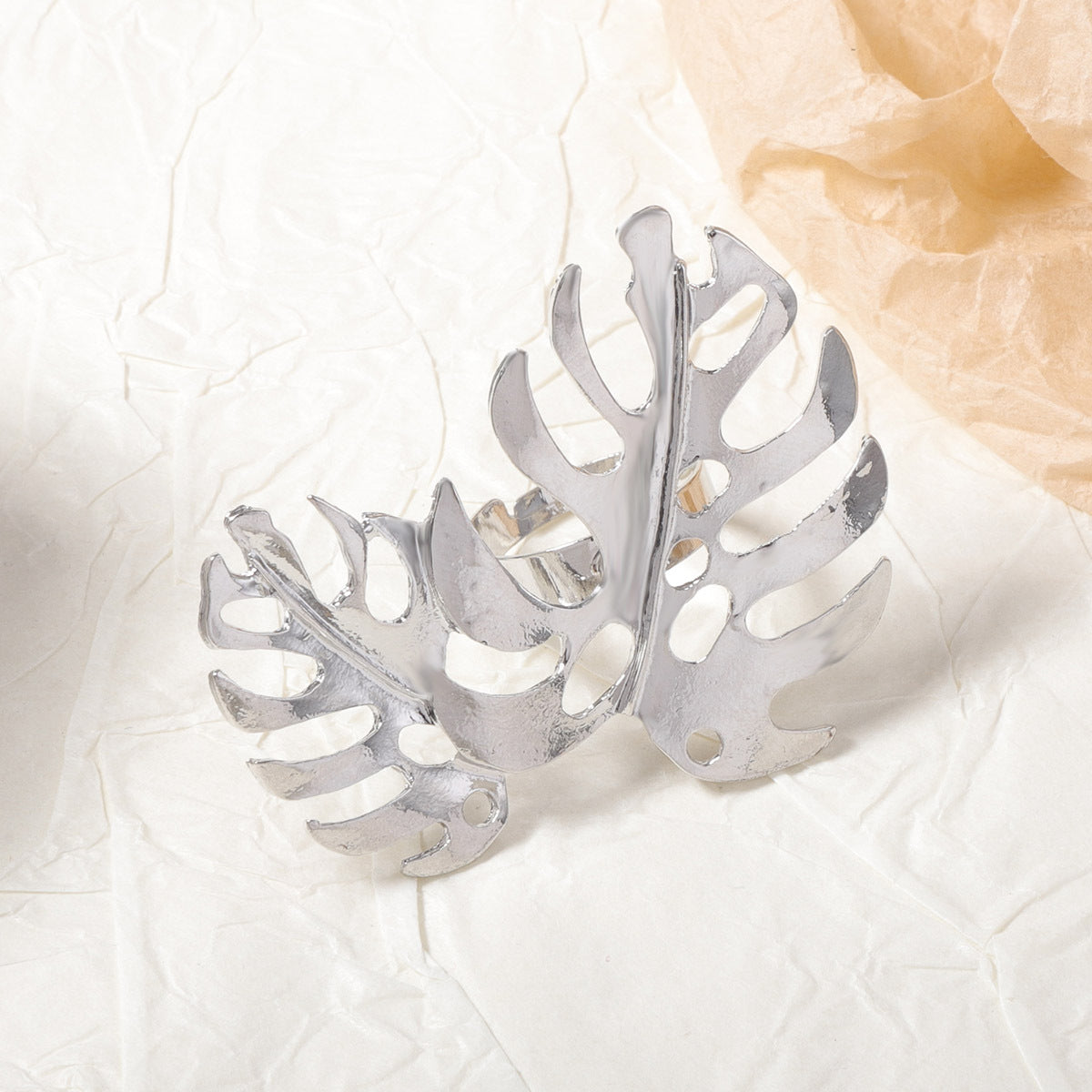 Hurmaava Sormus jokaiseen tilaisuuteen