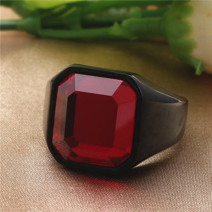 Klassinen Sormus ajattomalla viehätyksellä