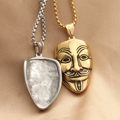 Klassinen Riipus ajattomalla viehätyksellä