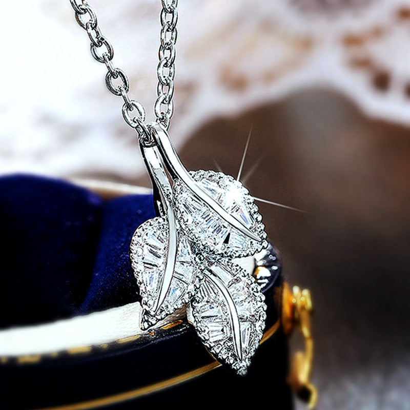 Herkkä käsityö Koru