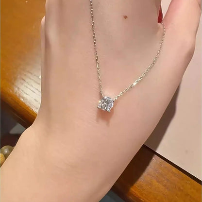 Herkkä käsityö Kaulakoru