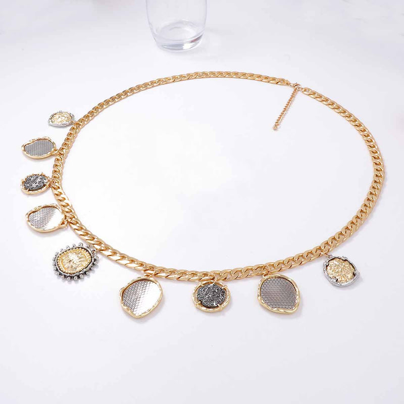 Elegantti Koru jokaiseen tilaisuuteen