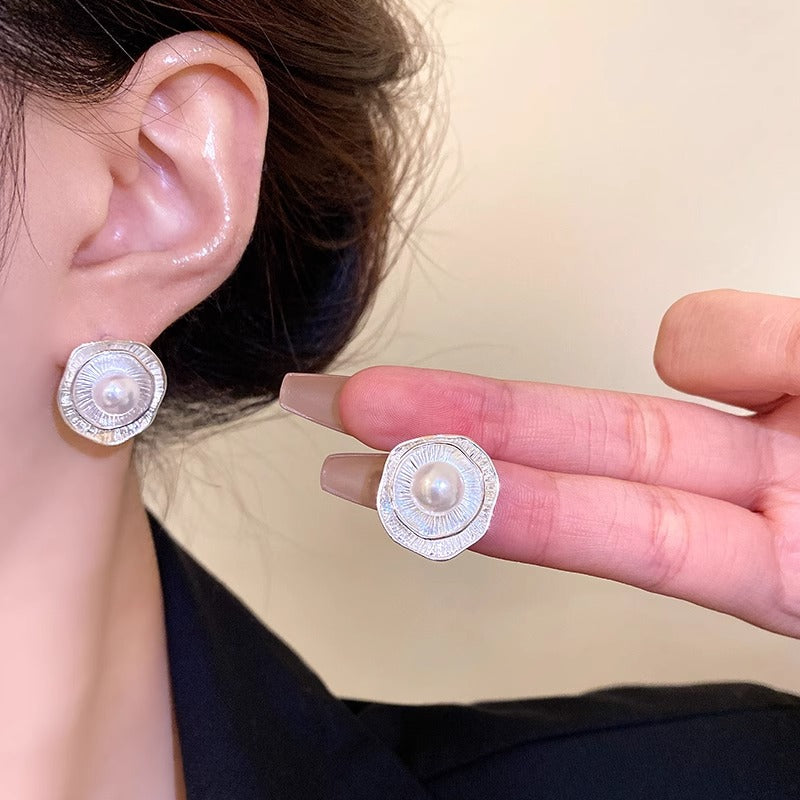 Herkkä käsityö Helmi Korvarengas