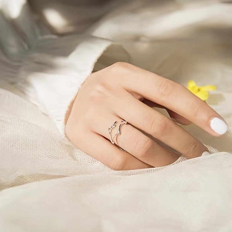 Romanttinen Hopea Sormus erityisiin hetkiin