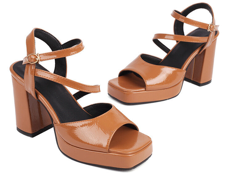 Klassiset Ortopediset Sandaalit Ajattomalla Tyylillä