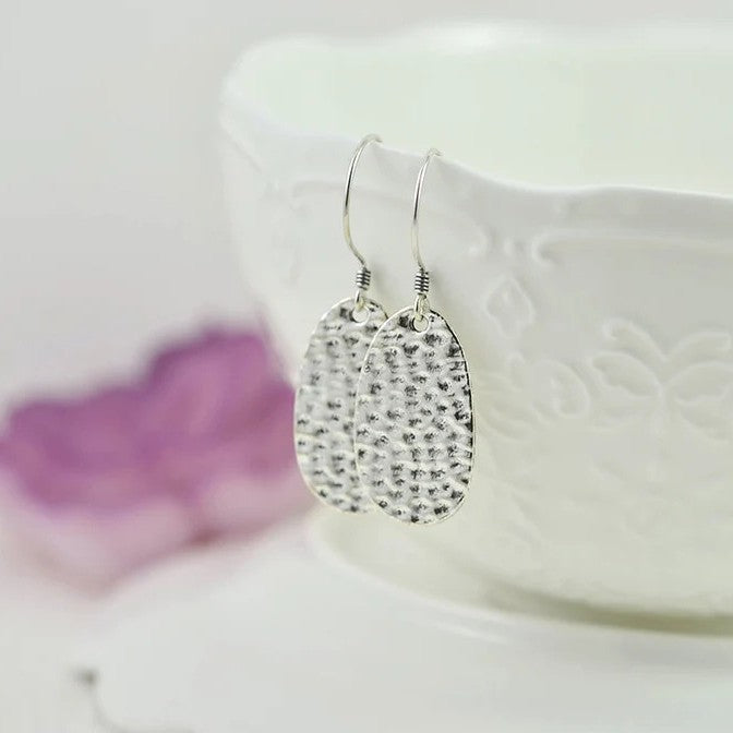 Hurmaava Sormus jokaiseen tilaisuuteen