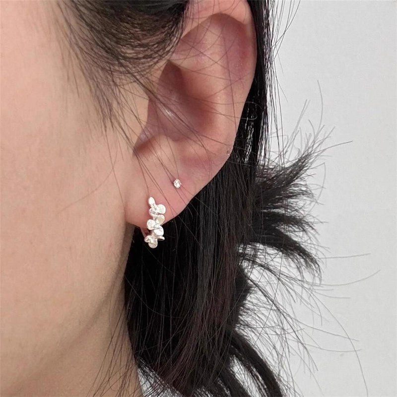 Kaunis Korvarengas ainutlaatuisella tyylillä