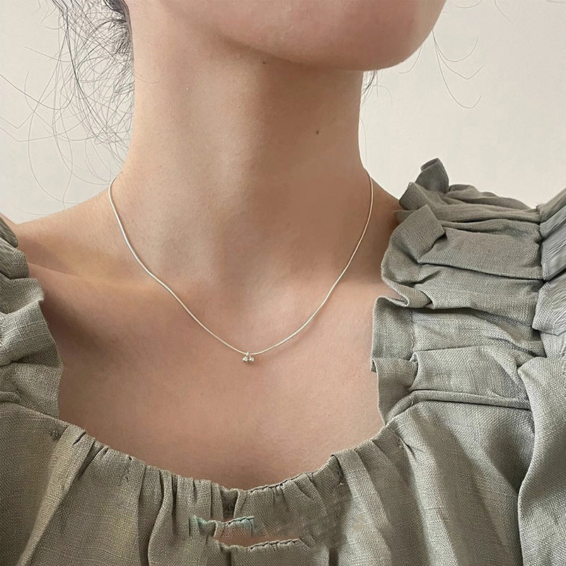 Herkkä käsityö Kaulakoru