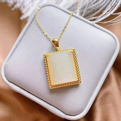 Kaunis Hopea Kaulakoru ainutlaatuisella tyylillä