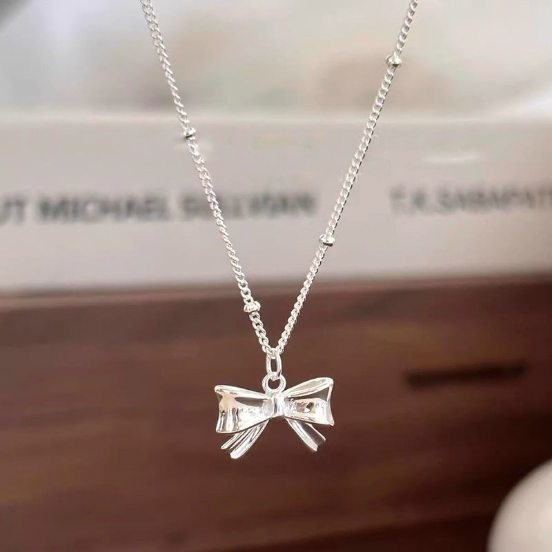 Hurmaava Kaulakoru jokaiseen tilaisuuteen