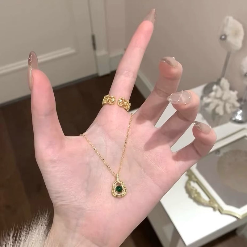 Elegantti Kulta Kaulakoru jokaiseen tilaisuuteen