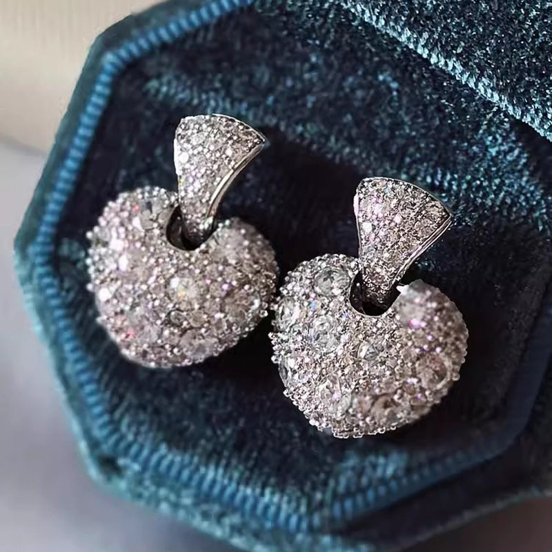 Hurmaava Koru jokaiseen tilaisuuteen