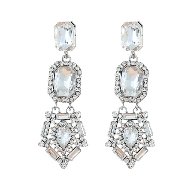 Elegantti Korvarengas jokaiseen tilaisuuteen