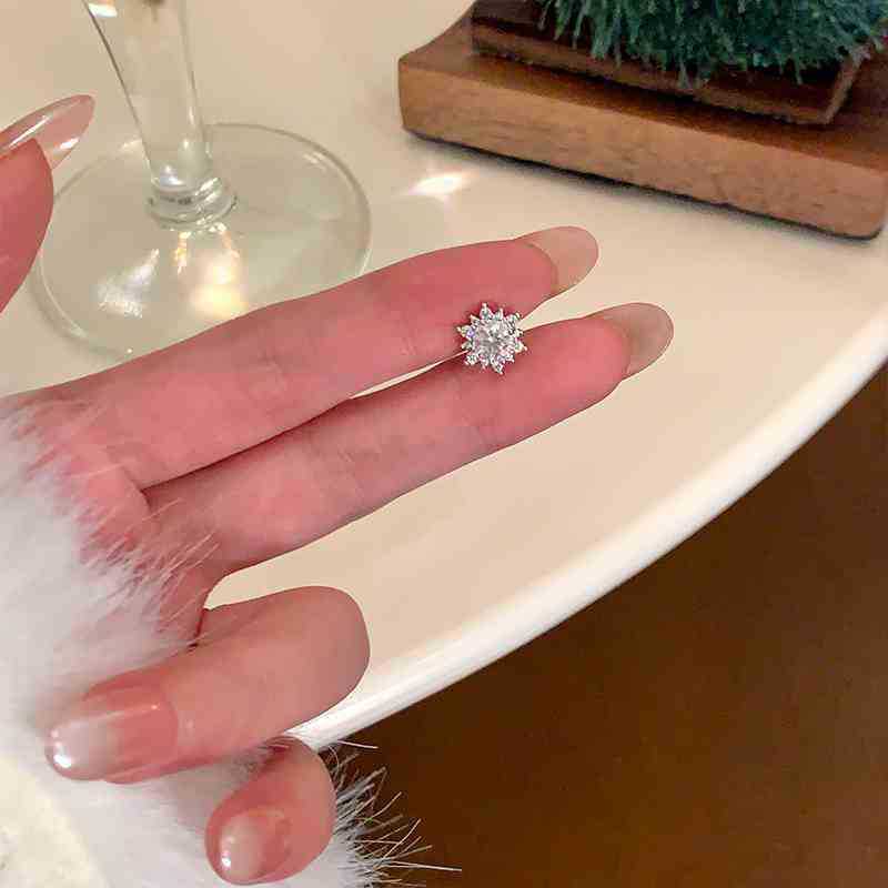 Käsintehty vintage Korvarengas