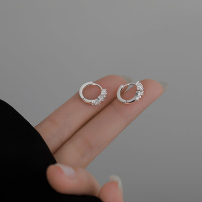 Elegantti Korvarengas jokaiseen tilaisuuteen