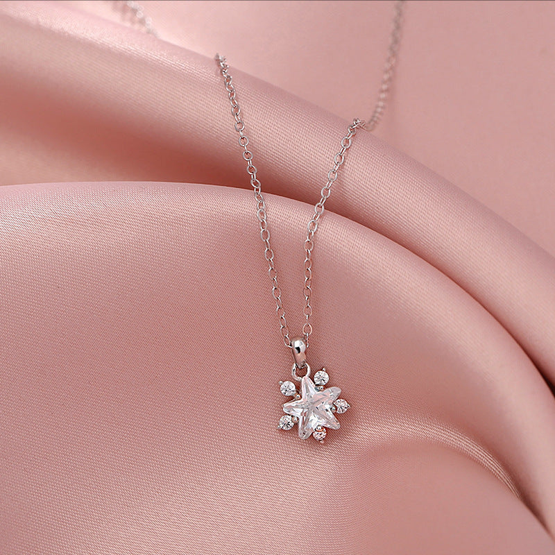 Elegantti Koru jokaiseen tilaisuuteen