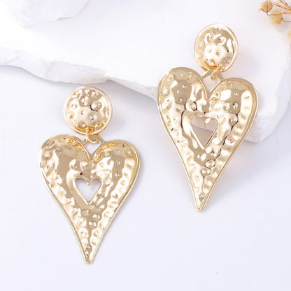 Elegantti Korvarengas jokaiseen tilaisuuteen