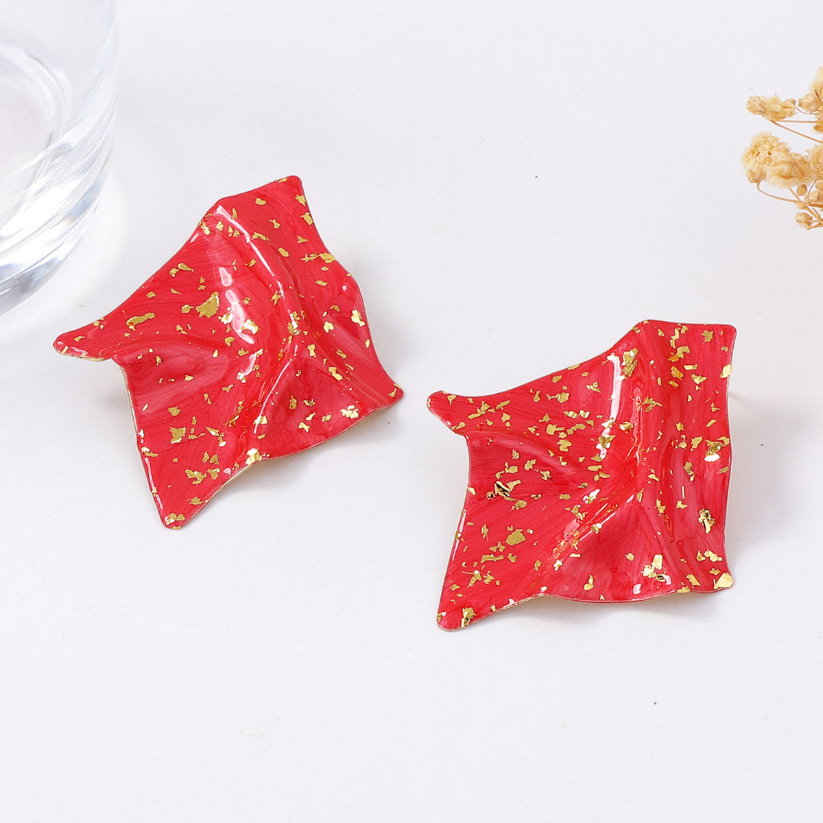 Elegantti Korvarengas jokaiseen tilaisuuteen