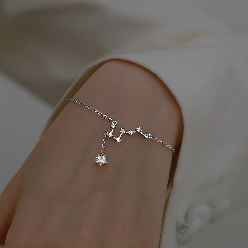 Herkkä käsityö Rannekoru