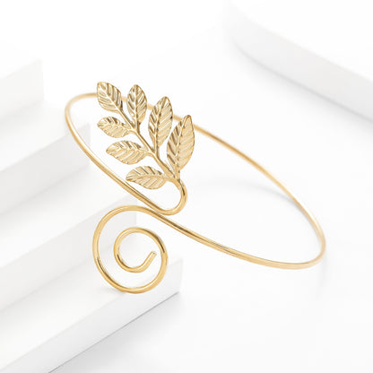 Kaunis Rannekoru ainutlaatuisella tyylillä