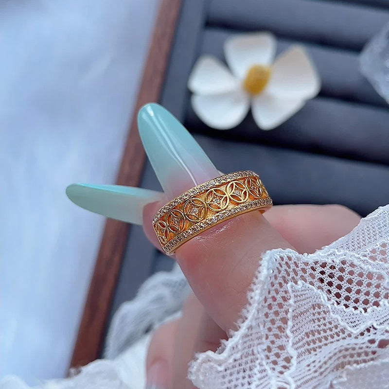 Elegantti Kulta Sormus jokaiseen tilaisuuteen