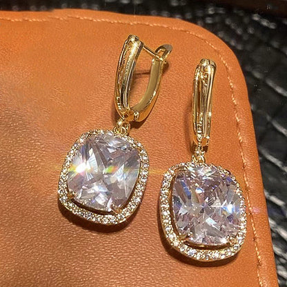 Romanttinen Korvarengas erityisiin hetkiin