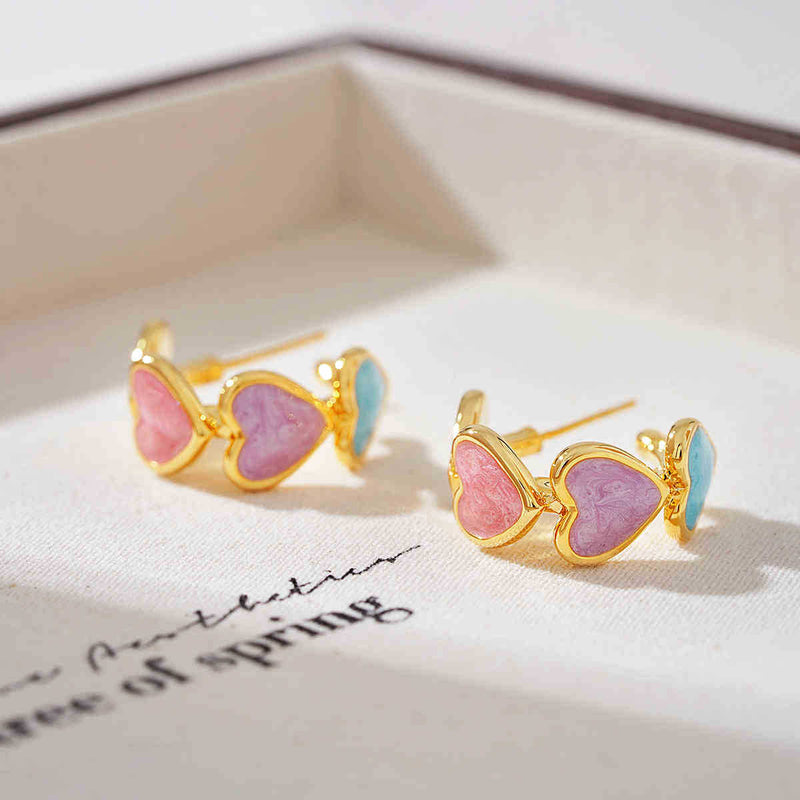 Kaunis Korvarengas ainutlaatuisella tyylillä