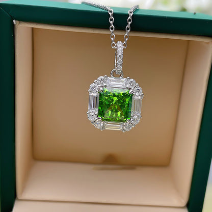 Romanttinen Kaulakoru erityisiin hetkiin