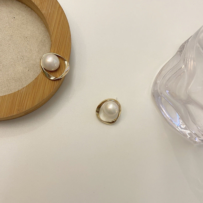 Käsintehty vintage Helmi Korvarengas